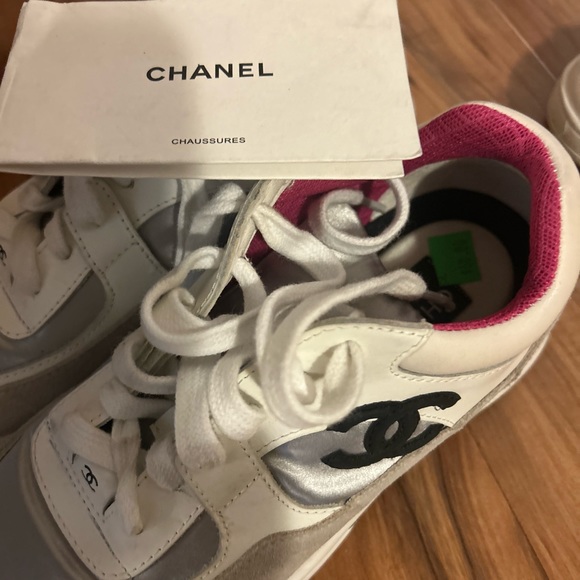 Chanel brand new without box - Picture 2 of 3